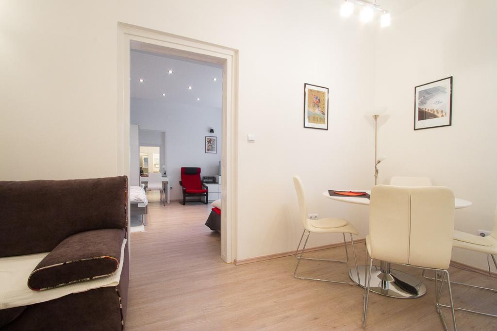 Apartment Red Bike Zagreb Oda fotoğraf